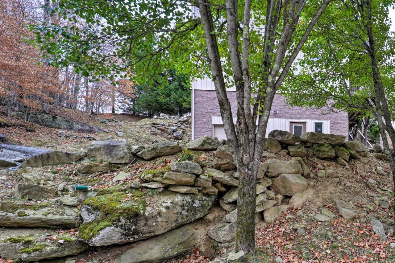 Cozy Getaway - Steps To Beech Mountain Resort! Bagian luar foto