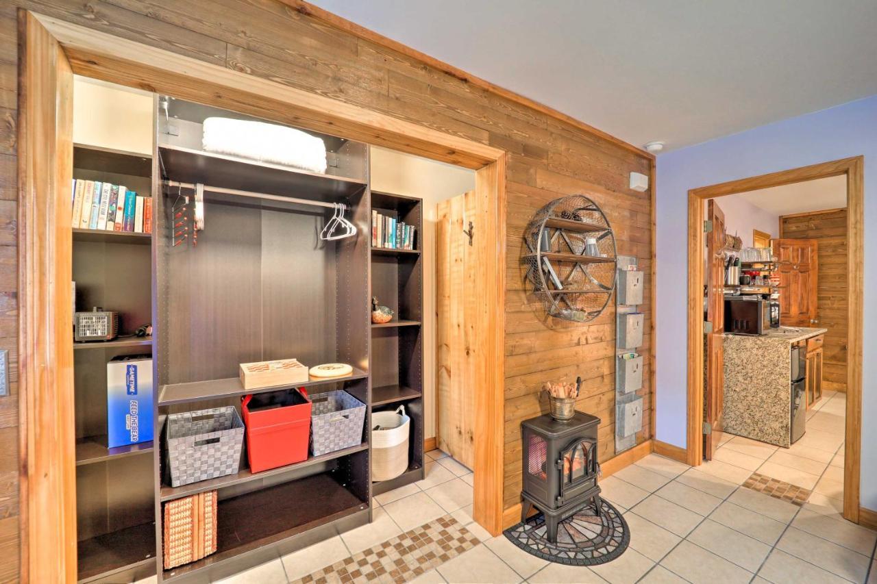 Cozy Getaway - Steps To Beech Mountain Resort! Bagian luar foto