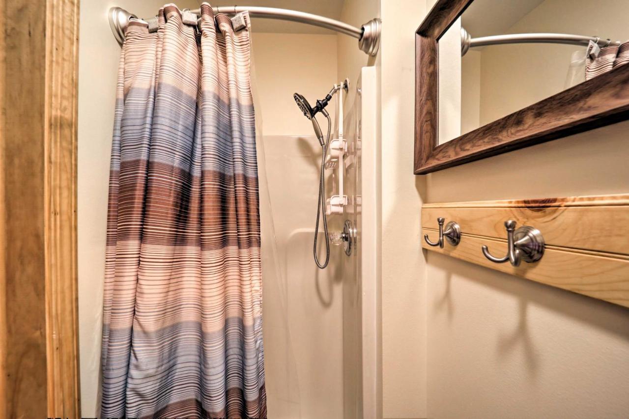 Cozy Getaway - Steps To Beech Mountain Resort! Bagian luar foto